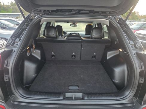 Used 2021 Jeep Cherokee Latitude Plus image 7