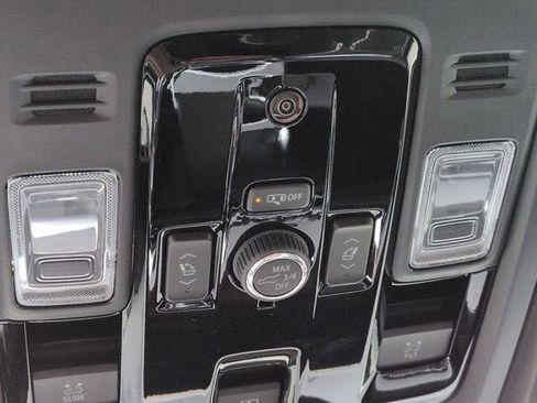 New 2026 Cadillac Escalade ESV Luxury image 20