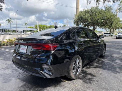 Used 2024 Kia Forte LXS FWD image 5