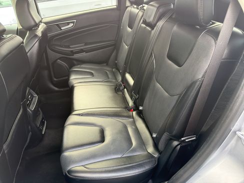 Used 2022 Ford Edge Titanium w/ Equipment Group 301A AWD/4WD image 8