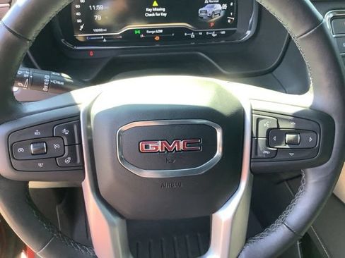 Used 2022 GMC Yukon XL SLT w/ SLT Premium Package AWD/4WD image 31