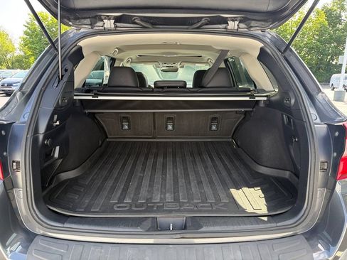 Used 2018 Subaru Outback 3.6R Limited AWD/4WD image 21