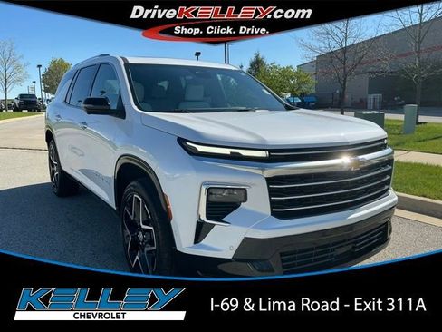 Used 2025 Chevrolet Traverse High Country AWD/4WD image 1