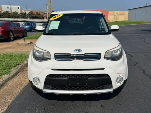 Used 2018 Kia Soul + FWD image 2