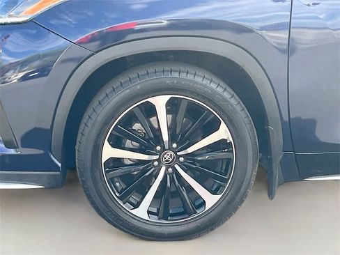 Used 2022 Toyota Highlander XSE image 33