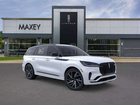 New 2026 Lincoln Aviator Black Label AWD/4WD image 7