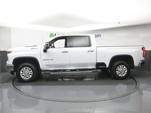Used 2024 Chevrolet Silverado 2500 LTZ w/ LTZ Plus Package AWD/4WD image 22
