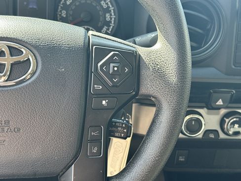 Used 2018 Toyota Tacoma SR w/ SR Convenience Package AWD/4WD image 19
