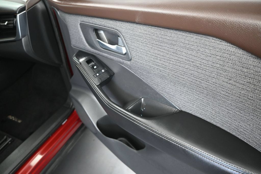 Used 2021 Nissan Rogue SV FWD image 23