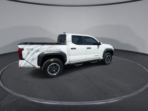 Used 2024 Toyota Tacoma TRD Off-Road image 15