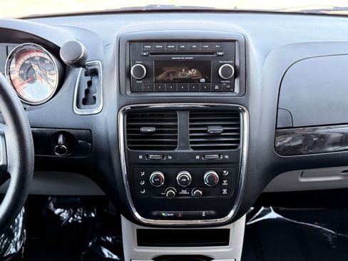 Used 2016 Dodge Grand Caravan SE w/ Quick Order Package 29E SE image 28