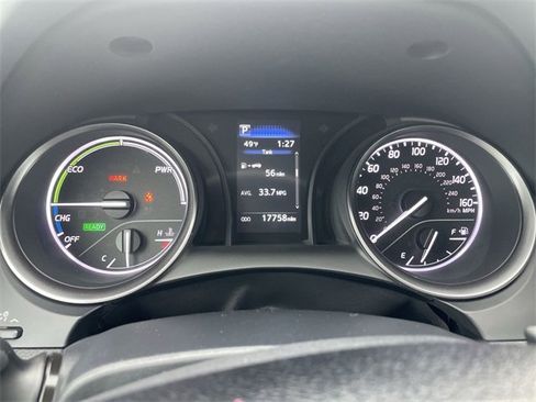Used 2023 Toyota Camry SE image 11