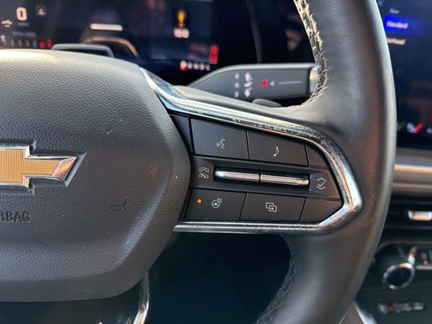 Used 2025 Chevrolet Tahoe High Country image 11