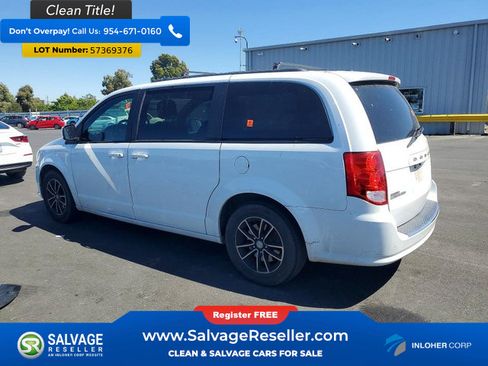 Used 2018 Dodge Grand Caravan GT FWD image 3