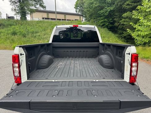 Used 2022 Ford F250 Lariat w/ Chrome Package AWD/4WD image 8