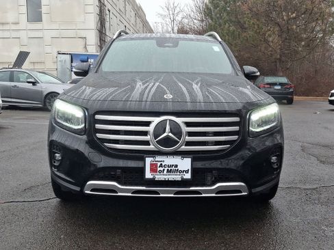 Used 2024 Mercedes-Benz GLB 250 4MATIC image 4