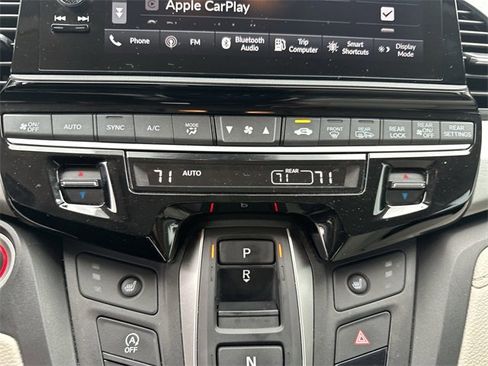 Used 2025 Honda Odyssey EX-L image 17