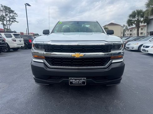 Used 2018 Chevrolet Silverado 1500 W/T w/ Trailering Package image 3