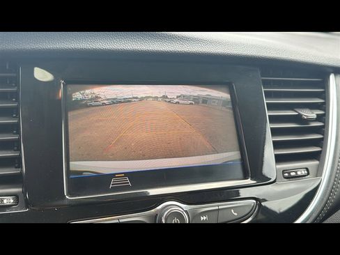 Used 2022 Buick Encore Preferred w/ Safety Package AWD/4WD image 18