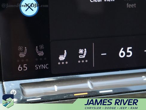 Used 2026 Volkswagen Atlas SE AWD/4WD image 38