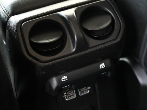 Used 2020 Jeep Wrangler Unlimited Sahara AWD/4WD image 28
