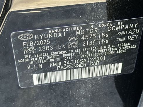 Used 2025 Hyundai Sonata SEL FWD image 29