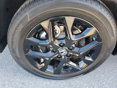 Used 2024 Honda HR-V Sport image 10