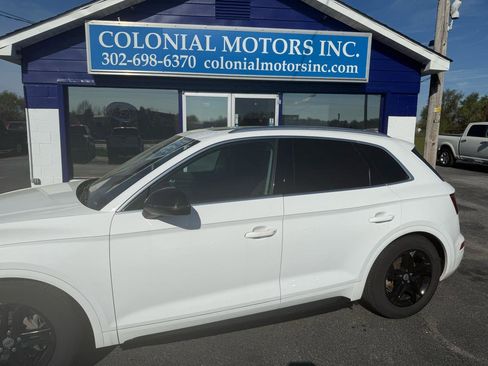 Used 2018 Audi Q5 2.0T Premium Plus w/ Premium Plus Package image 2