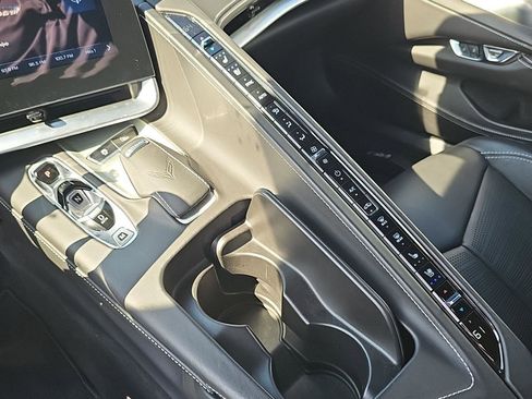 Used 2025 Chevrolet Corvette Stingray Premium Conv w/ 3LT image 13