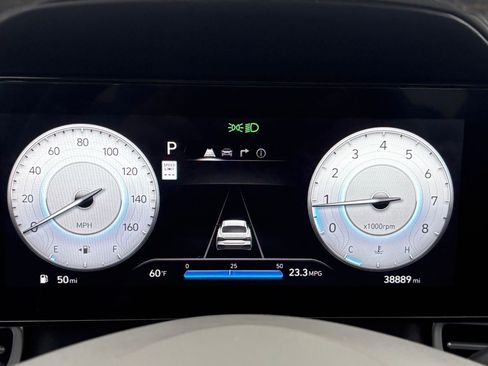 Used 2025 Hyundai Elantra SEL image 9