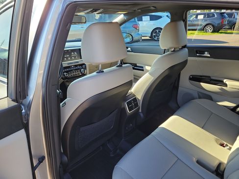 Used 2020 Kia Sportage S w/ S Premium Package FWD image 16