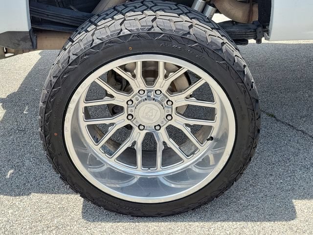 Used 2019 Chevrolet Silverado 2500 High Country w/ Duramax Plus Package AWD/4WD image 15
