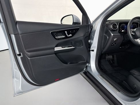 Certified 2026 Mercedes-Benz GLC 300 image 22