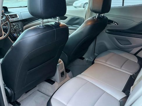 Used 2014 Buick Encore Premium image 12
