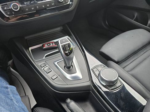 Used 2020 BMW 230i xDrive Coupe w/ Convenience Package image 7