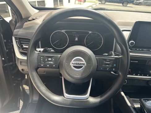 Used 2021 Nissan Rogue SV AWD/4WD image 11