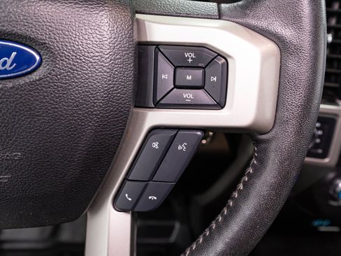 Used 2018 Ford F150 Lariat AWD/4WD image 26