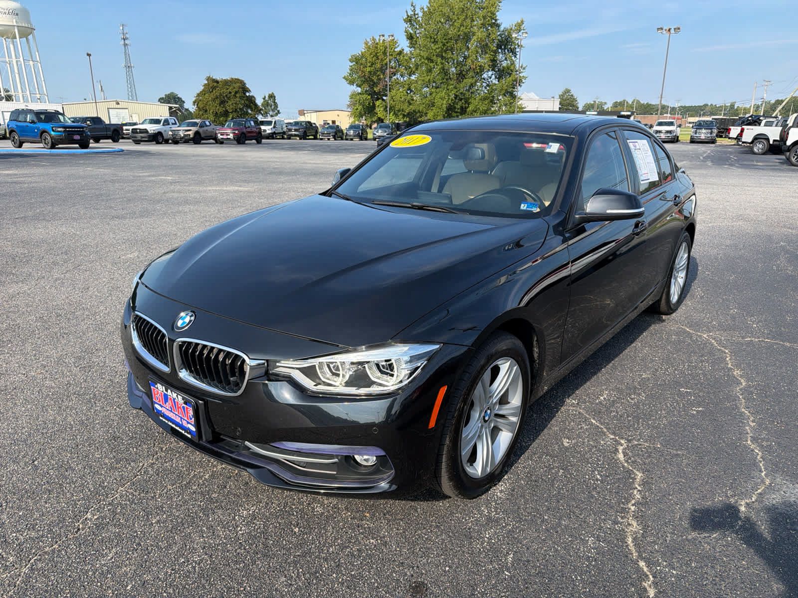 Used 2017 BMW 330i xDrive Sedan AWD/4WD image 7