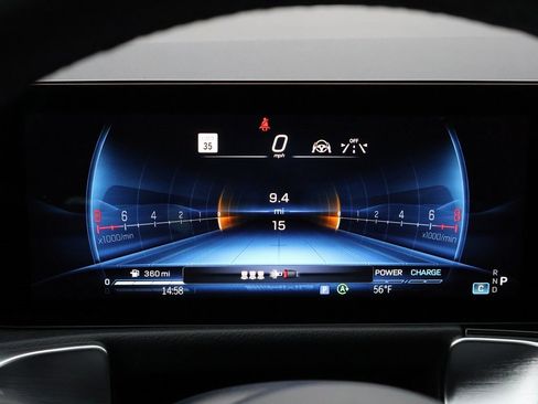 New 2026 Mercedes-Benz GLB 35 AMG 4MATIC image 32