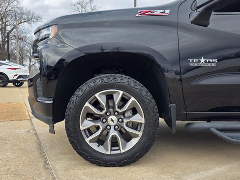 Used 2020 Chevrolet Silverado 1500 RST w/ Texas Edition image 29