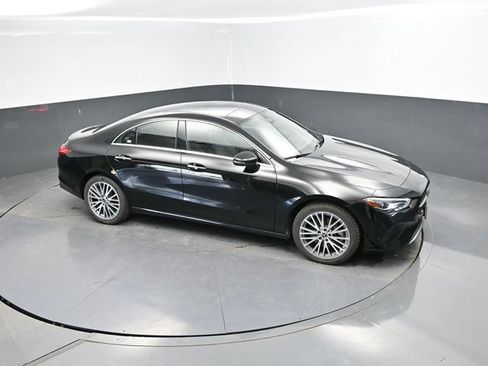 Used 2025 Mercedes-Benz CLA 250 image 35