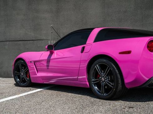 Used 2010 Chevrolet Corvette Coupe w/ 1LT image 35