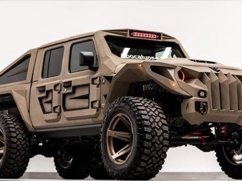 Used 2025 Jeep Gladiator Sport image 12