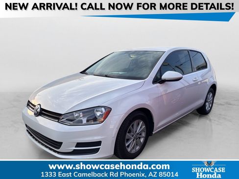 Used 2016 Volkswagen Golf 2-Door FWD image 1