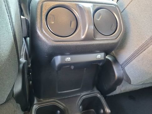 Certified 2025 Jeep Wrangler Unlimited Sport AWD/4WD image 11