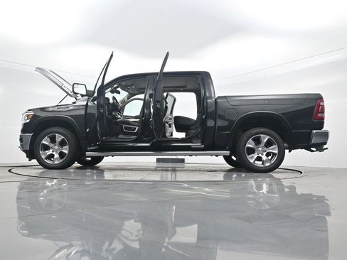 Used 2020 RAM 1500 Laramie AWD/4WD image 37