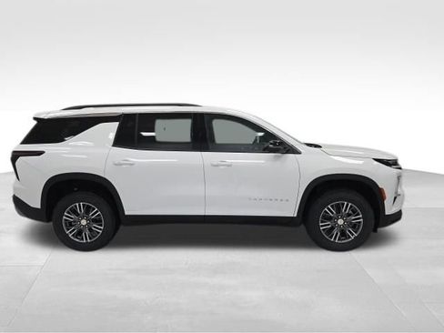 New 2026 Chevrolet Traverse LT image 6