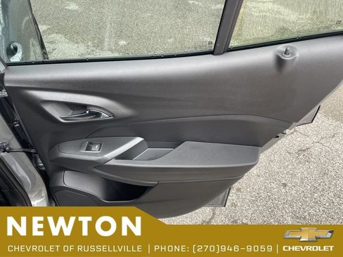 New 2026 Chevrolet Trax ACTIV w/ Driver Confidence Package FWD image 32