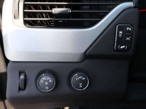 Used 2018 GMC Yukon XL SLT w/ Open Road Package image 22