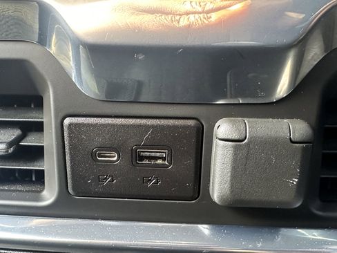 Used 2022 GMC Sierra 1500 AT4 w/ AT4 Preferred Package image 20